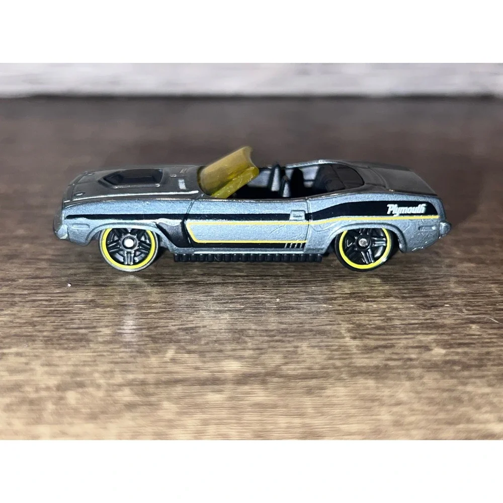 Hot Wheels 2018 Multipack Exclusive Silver '70 Plymouth Barracuda Loose Die Cast